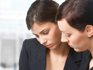 2 women in meeting