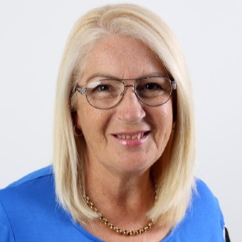 Headshot of WNA Founder Lynette Palmen AM